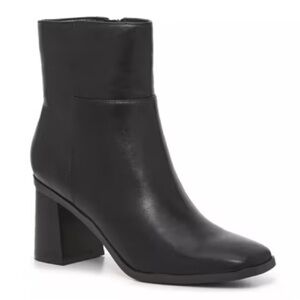 Size 7.5 Bandolino Mayi Booties